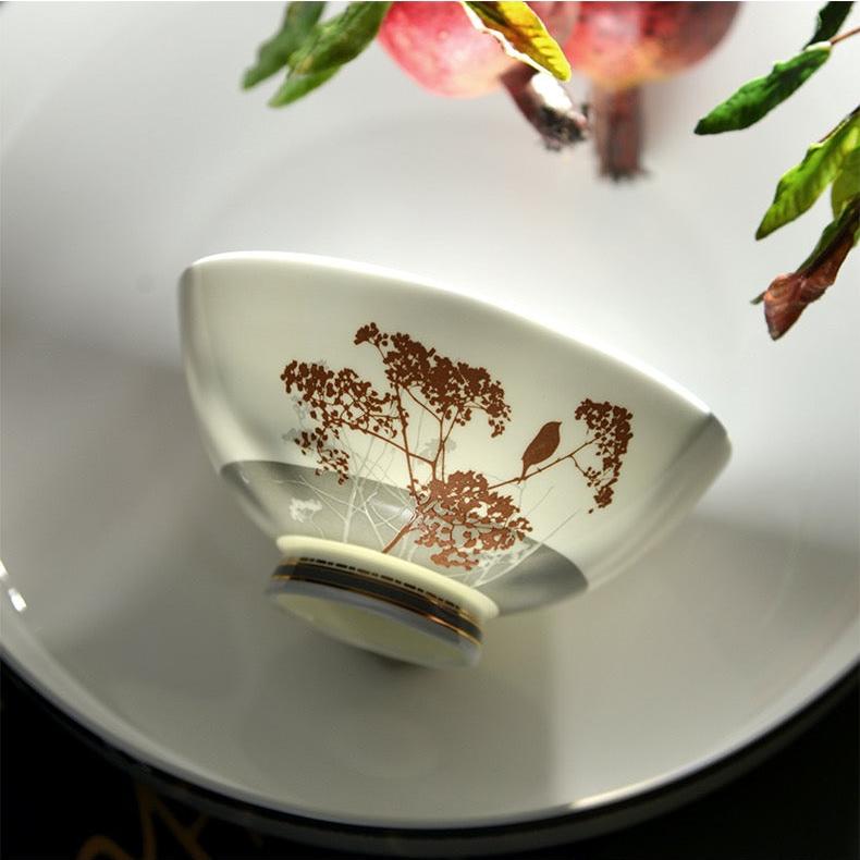 40-Piece Autumn-Themed Tableware Set (Leather Case Included)