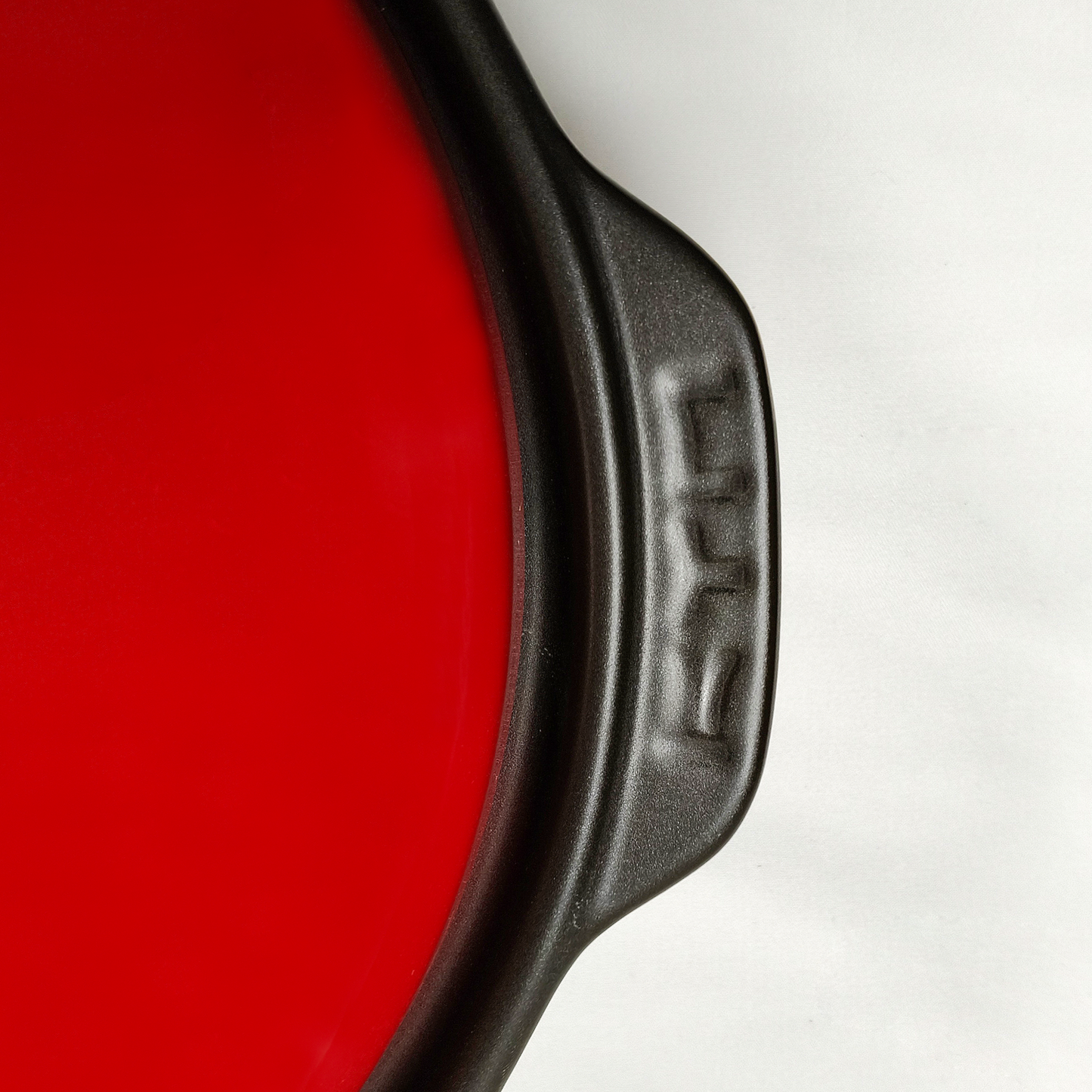 Ceramic Tagine Pot with Red Lid