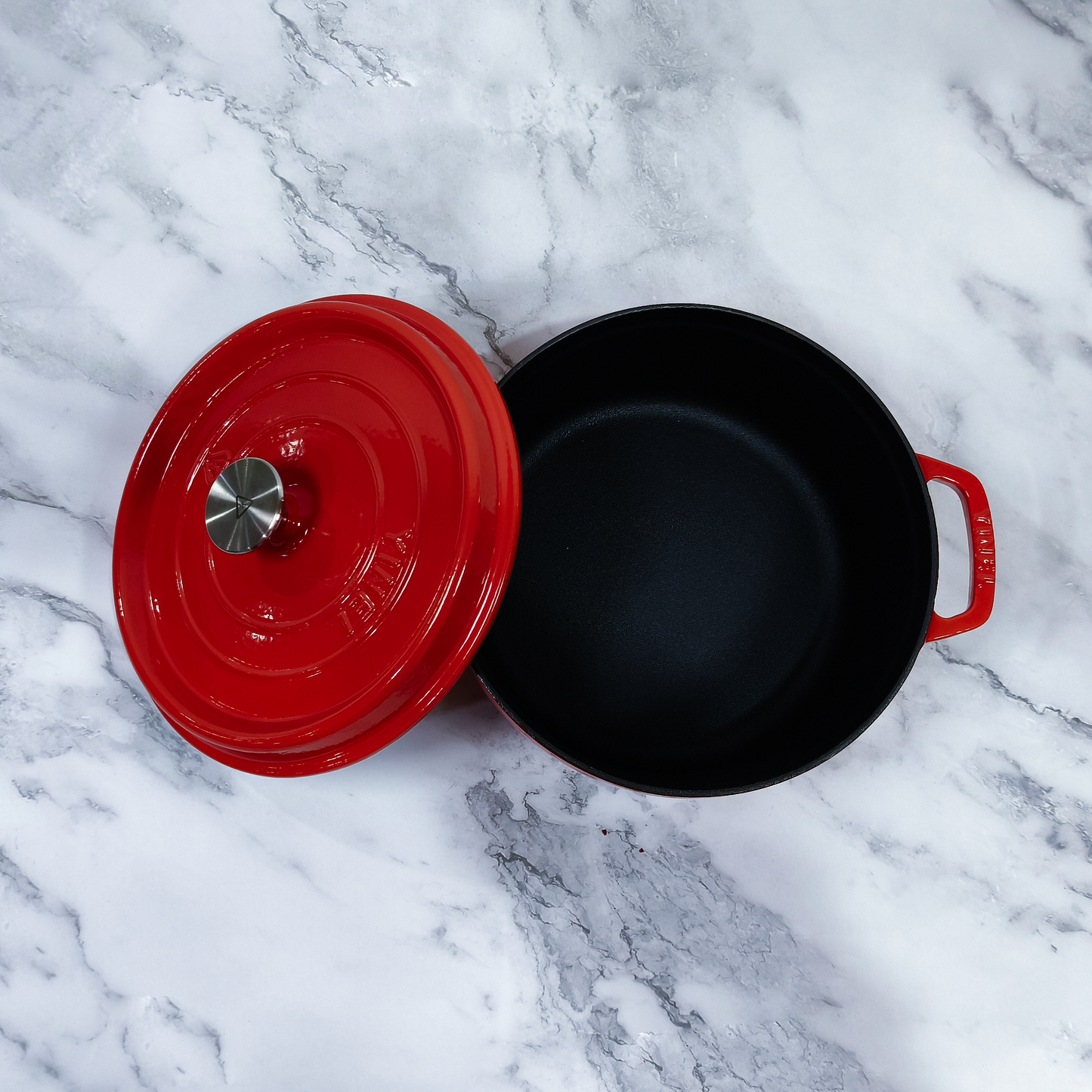Cast Iron Enamel Pot
